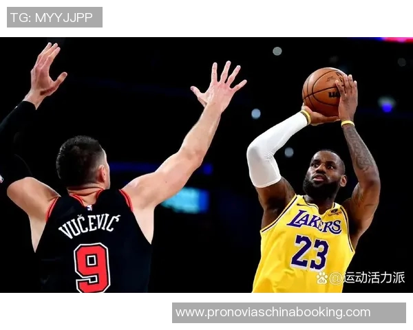 湖人裁掉詹姆斯引热议：詹姆斯状态下滑与湖人队运动战略调整成焦点